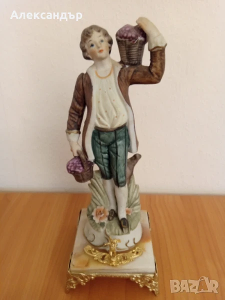 Порцеланова статуетка Capodimonte, снимка 1