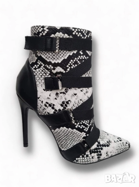 Дамски елегантни боти със змийски принт , снимка 1