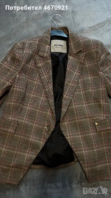 Дамско яке размер S на каре, носено два пъти, снимка 1