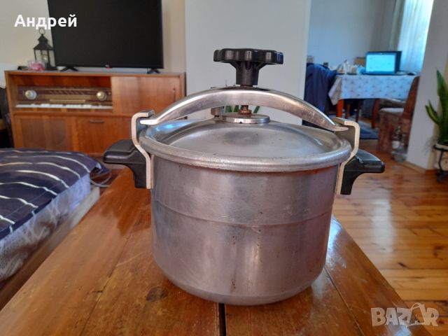 Стара тенджера за готвене под налягане Минутка, снимка 1 - Други ценни предмети - 45567672