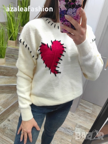 Дамски пуловер със сърце, снимка 4 - Блузи с дълъг ръкав и пуловери - 52771349