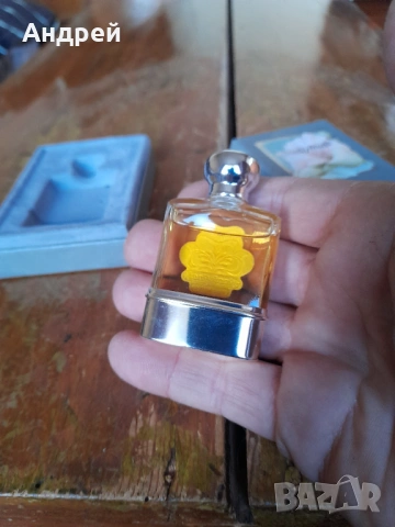 Стар одеколон Anais Anais, снимка 5 - Други ценни предмети - 53454106