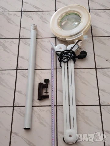 Козметична лампа с лупа. , снимка 4 - Настолни лампи - 51119324