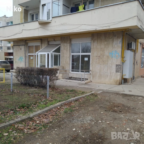 Дава се помещение под наем Офис магазин студио, снимка 2 - Магазини - 53854031