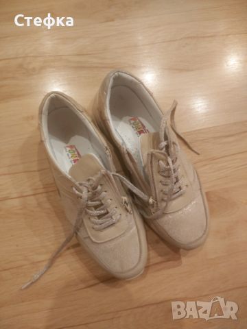 Обувки , снимка 1 - Детски обувки - 46117547