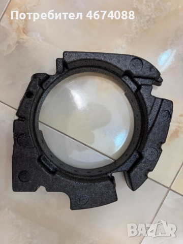 Ляв и десен стиропор околу говорителите на Жета Голф Jeta Golf 5 само за 20лв. 1K4868101C 1K4868102C, снимка 6 - Части - 52736526