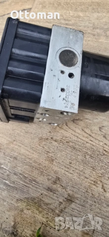 ABS модул голф 4 1.9, снимка 3 - Части - 53970208