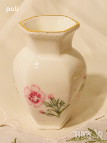 порцеланова ваза, снимка 3 - Вази - 44973579
