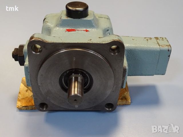 Хидравлична пластинчата помпа NACHI VDR-1B-1A2-21 variable vane pump 30L/min, снимка 2 - Резервни части за машини - 45239484