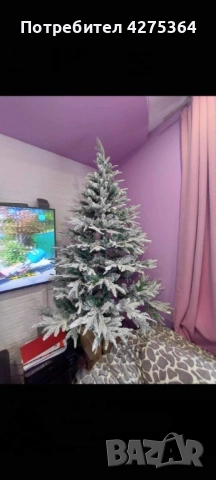 Изкуствена елха K r i n g Melbourne,  Цялата заснежена с метална стойка.