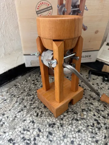 Ръчна Преса/Мелачка за Зърнени Храни - Eschenfelder Kornquetsche, от Масивен Бук!, снимка 6 - Други - 50218757