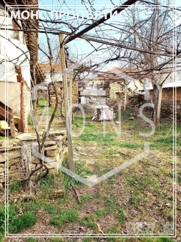 Двуетажна къща с двор в гр. Килифарево, обл. Велико Търново, снимка 5 - Къщи - 51250854