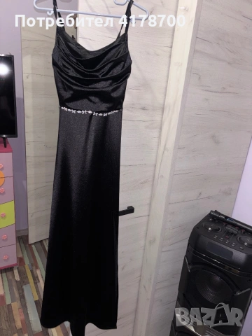 Черна сатенена рокля+бижу, снимка 4 - Рокли - 54115545