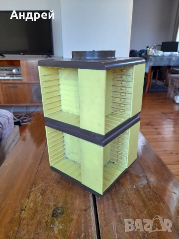 Стар касетник,кутия за касети #3, снимка 2 - Други ценни предмети - 51945533