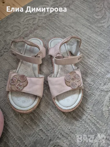 Сандали Лакоска 30 номер и Резерв, снимка 2 - Детски сандали и чехли - 49993095