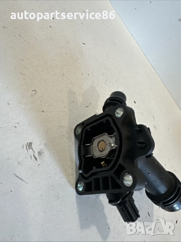 Капак на термостат за Volvo XC60 2.0D (2011) 31293556, снимка 3 - Части - 53742346