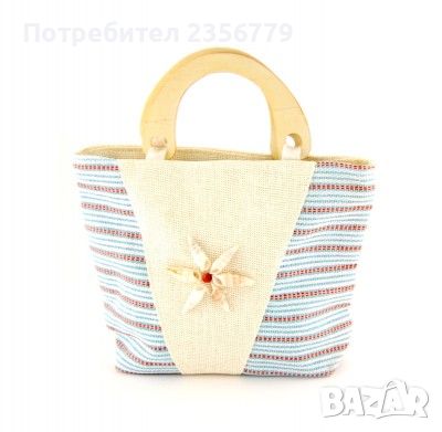 Плетена лятна чанта с декорация, снимка 1 - Чанти - 45651381