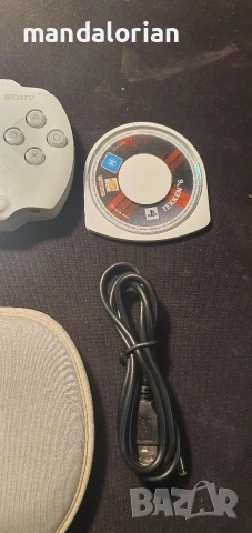 Sony PlayStation portable PSP street white, снимка 3 - PlayStation конзоли - 53487541