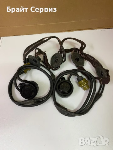 Стари военни слушалки с микрофон