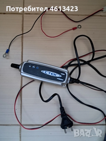 Зарядно за акумулатор Ctek XS 800, снимка 2 - Аксесоари и консумативи - 52369066