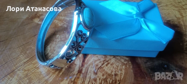 Елегантна твърда дамска сребърна гривна с елипсовидна форма. Сребърната гривна е със закопчалка, снимка 3 - Гривни - 54003170