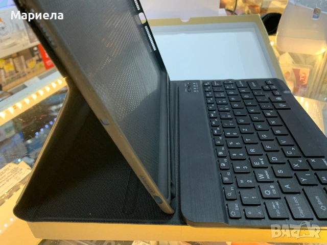 Безжична клавиатура с кейс 11,5” / Ipad / Черна