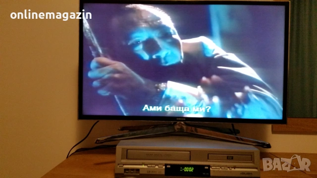 Видеокасета " ДВОЕН УДАР " VHS, снимка 10 - Други жанрове - 54072149