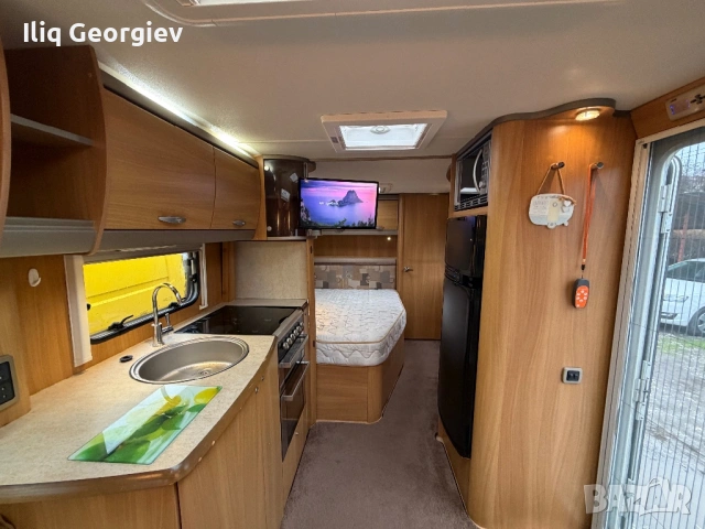 Kаравана SWIFT CONQUEROR-ALDE/ДВОЙНА ДУШ КАБИНА/ГОЛЯМ ХЛАДИЛНИК/ФОРСЕЛТ/MOVER/ФРЕНСКА СПАЛНЯ, снимка 5 - Каравани и кемпери - 53578328