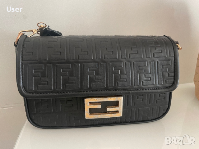 Чанта Fendi, снимка 2 - Чанти - 45002439