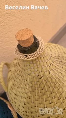Дамаджани плетени 2 броя по 25 литра от соца., снимка 3 - Бидони, бурета и бъчви - 50707434