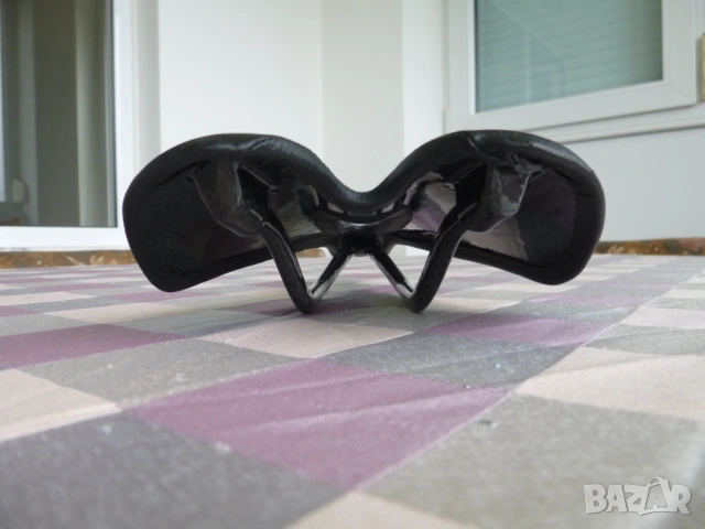 Карбонова седалка Specialized romin evo -147грама, снимка 8 - Аксесоари за велосипеди - 53960369