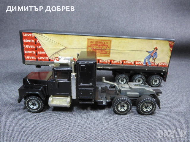 СТАРА РЕТРО МЕТАЛНА КОЛИЧКА КАМИОН MACK С РЕМАРКЕ LEVIS SIKU GERMANY, снимка 8 - Колекции - 54126100