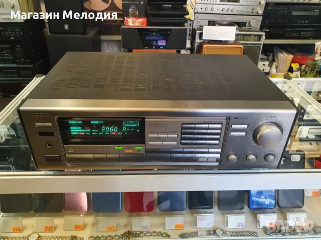 Ресийвър Onkyo TX-7830 Две по 90 вата на 4 ома. В отлично техническо и визуално състояние., снимка 2 - Ресийвъри, усилватели, смесителни пултове - 48247548