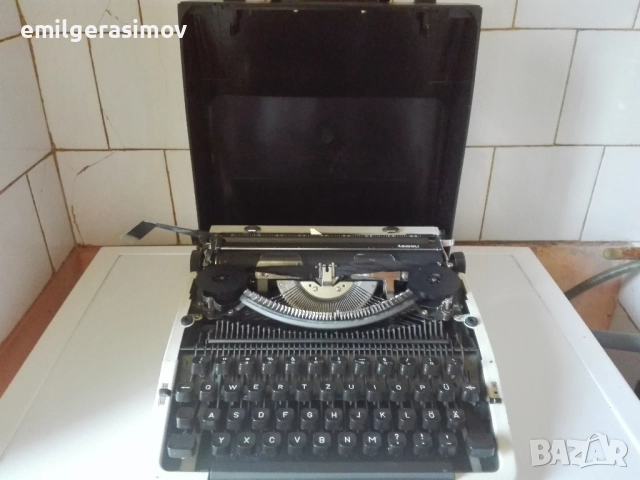 Микроскоп , пишеща машина и мелница за кафе., снимка 8 - Други стоки за дома - 50492201