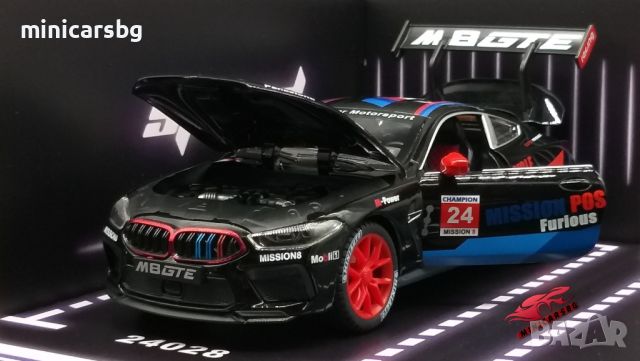 Метални колички: BMW M8 GTE Champion 25, снимка 5 - Колекции - 45670521