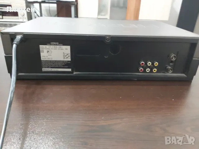 HITACHI  VHS-VIDEO, снимка 8 - Плейъри, домашно кино, прожектори - 48428601