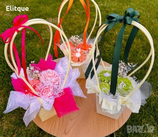 кошници с букет от свещи 