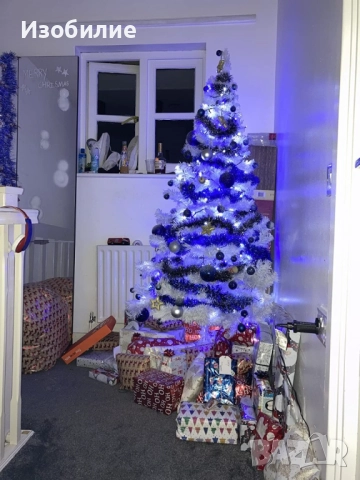 Коледна Снежно бяла или зелена елха с шишарки + пласмасова стойка  ТОП ПРЕДЛОЖЕНИЕ, снимка 12 - Декорация за дома - 52386757