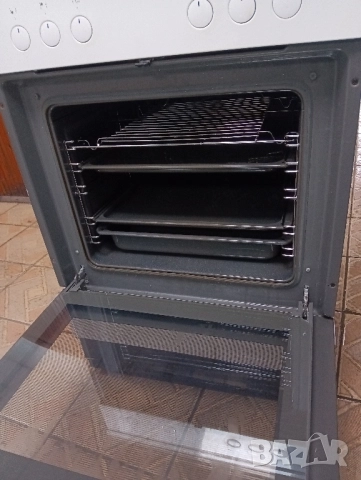 Свободно стояща печка с керамичен плот Gram с две години гаранция!, снимка 4 - Печки, фурни - 52082759