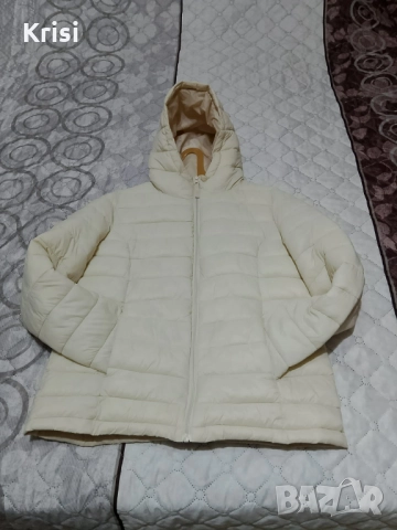 Дамско яке с качулка