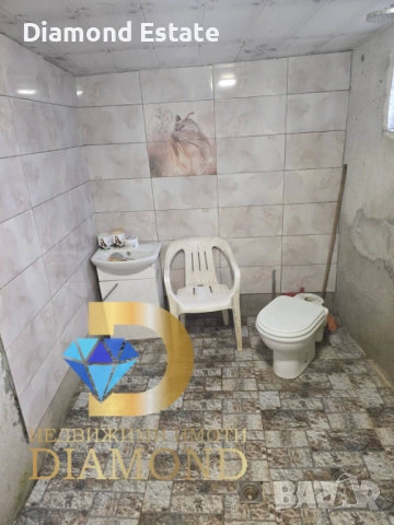 Едноетажна къща в село Средец, обл. Стара Загора, снимка 12 - Къщи - 53996947