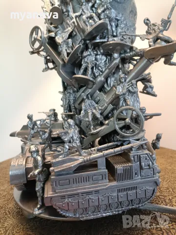 King Kong , Кинг Конг , авторска, бутикова лампа с екшън фигури. , снимка 11 - Настолни лампи - 50012384