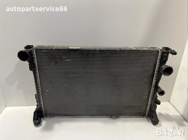 Радиатор за охлаждаща течност Behr за Mercedes W212 2.2 CDI (2012) A0995002703