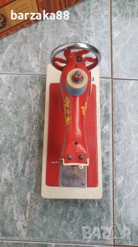 Детска шевна машина с кутия, снимка 4 - Колекции - 54272598