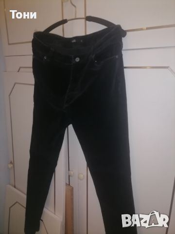Нови Мъжки Черни Джинси L, снимка 1 - Панталони - 45542673
