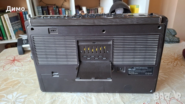 Grundig RR 720 радиокасетофон РАБОТЕЩ, снимка 4 - Радиокасетофони, транзистори - 54179617