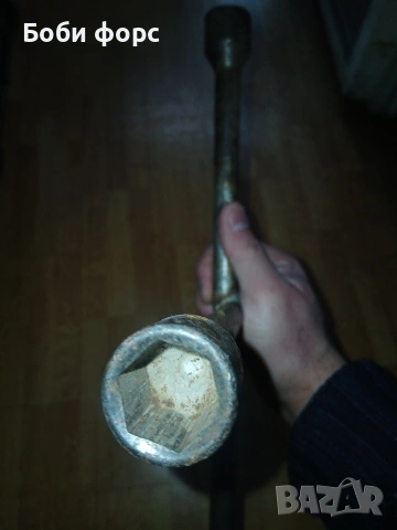 Оргинален руски кръстат ключ много здрав , снимка 5 - Аксесоари и консумативи - 53664560