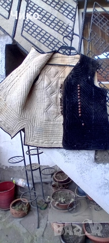 Стара женска кадифяна антерия елек, снимка 3 - Антикварни и старинни предмети - 53801524