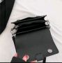 Черна чантичка през рамо с две прегради , снимка 9