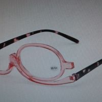 Очила за гримиране +4, снимка 1 - Слънчеви и диоптрични очила - 44943752